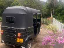 Bajaj RE 205 2011 Three Wheel
