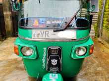 Bajaj RE 205 2011 Three Wheel