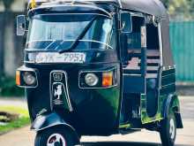 Bajaj RE 205 2011 Three Wheel