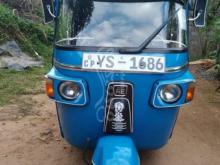 Bajaj RE 205 2011 Three Wheel