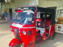 Bajaj RE 205 2011 Three Wheel