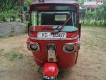 Bajaj Re 205 2011 Three Wheel