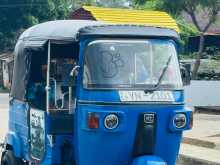 Bajaj RE 205 2011 Three Wheel