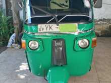 Bajaj RE 205 2011 Three Wheel