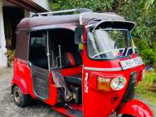 https://riyasewana.com/uploads/bajaj-re-205-2011-229281612383.jpg