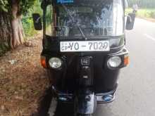 Bajaj RE 205 2011 Three Wheel