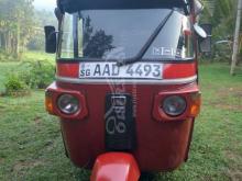 Bajaj RE 205 2011 Three Wheel