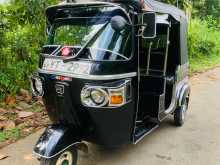 Bajaj RE 205 2011 Three Wheel