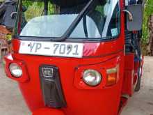 Bajaj RE 205 2011 Three Wheel
