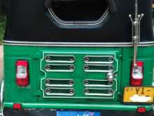 https://riyasewana.com/uploads/bajaj-re-205-2011-2719232312444.jpg