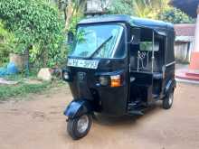 Bajaj RE 205 2011 Three Wheel