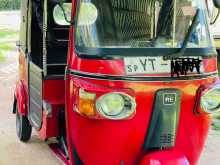 Bajaj RE 205 2011 Three Wheel
