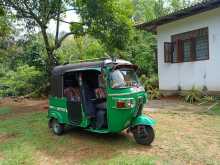 Bajaj RE 205 2011 Three Wheel