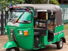 Bajaj RE 205 2011 Three Wheel