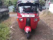 Bajaj RE 205 2011 Three Wheel