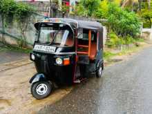 Bajaj RE 205 2011 Three Wheel