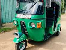 Bajaj RE 205 2011 Three Wheel