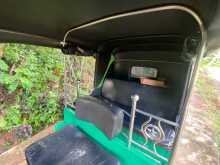 https://riyasewana.com/uploads/bajaj-re-205-2012-116525512733.jpg