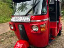 Bajaj RE 205 2012 Three Wheel
