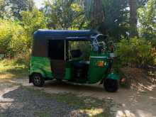 Bajaj RE 205 2012 Three Wheel