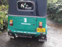Bajaj RE 205 2012 Three Wheel
