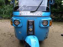Bajaj RE 205 2012 Three Wheel