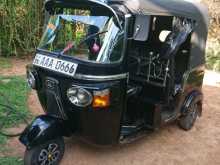 Bajaj RE 205 2012 Three Wheel