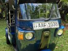 Bajaj RE 205 2012 Three Wheel