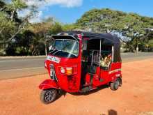 https://riyasewana.com/uploads/bajaj-re-205-2012-816483612942.jpg
