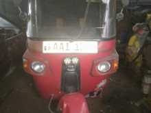 Bajaj RE 205 2013 Three Wheel