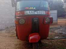 Bajaj RE 205 2013 Three Wheel