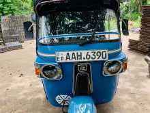 Bajaj RE 205 2013 Three Wheel