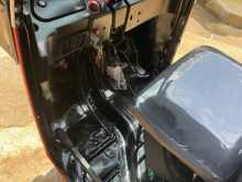 https://riyasewana.com/uploads/bajaj-re-205-2013-297132312424.jpg