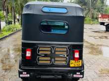 https://riyasewana.com/uploads/bajaj-re-205-2013-312260512344.jpg