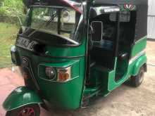 Bajaj RE 205 2013 Three Wheel