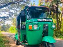 Bajaj RE 205 2014 Three Wheel