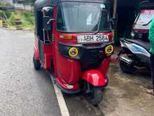 Bajaj RE 205 2015 Three Wheel