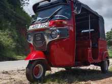 Bajaj RE 205 2015 Three Wheel