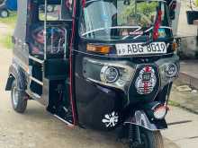 Bajaj RE 205 2015 Three Wheel