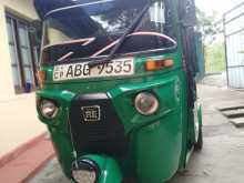 Bajaj RE 205 2015 Three Wheel