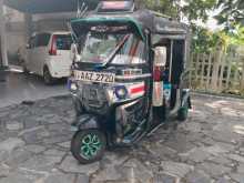 https://riyasewana.com/uploads/bajaj-re-205-2015-19530812742.jpg