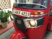 Bajaj RE 205 2015 Three Wheel