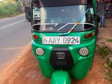 Bajaj RE 205 2015 Three Wheel