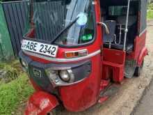 Bajaj RE 205 2015 Three Wheel