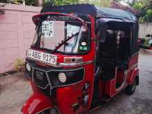 Bajaj RE 205 2015 Three Wheel