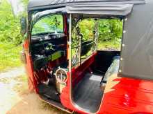 https://riyasewana.com/uploads/bajaj-re-205-2015-2613511612483.jpg