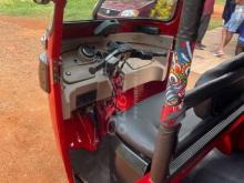 https://riyasewana.com/uploads/bajaj-re-205-2015-302026591258318.jpg
