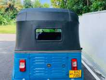 https://riyasewana.com/uploads/bajaj-re-205-2015-411280212084.jpg