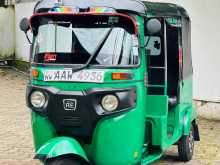 Bajaj RE 205 2015 Three Wheel