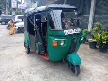 Bajaj RE 205 2011 Three Wheel